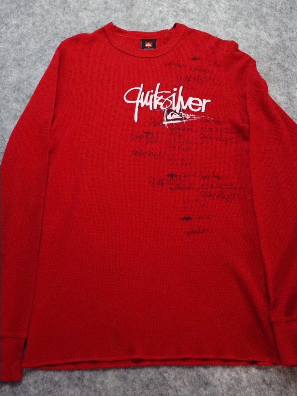 Vintage Y2K Quiksilver Thermal Long Sleeve Size M Red Graphic Surf Skate Waffle